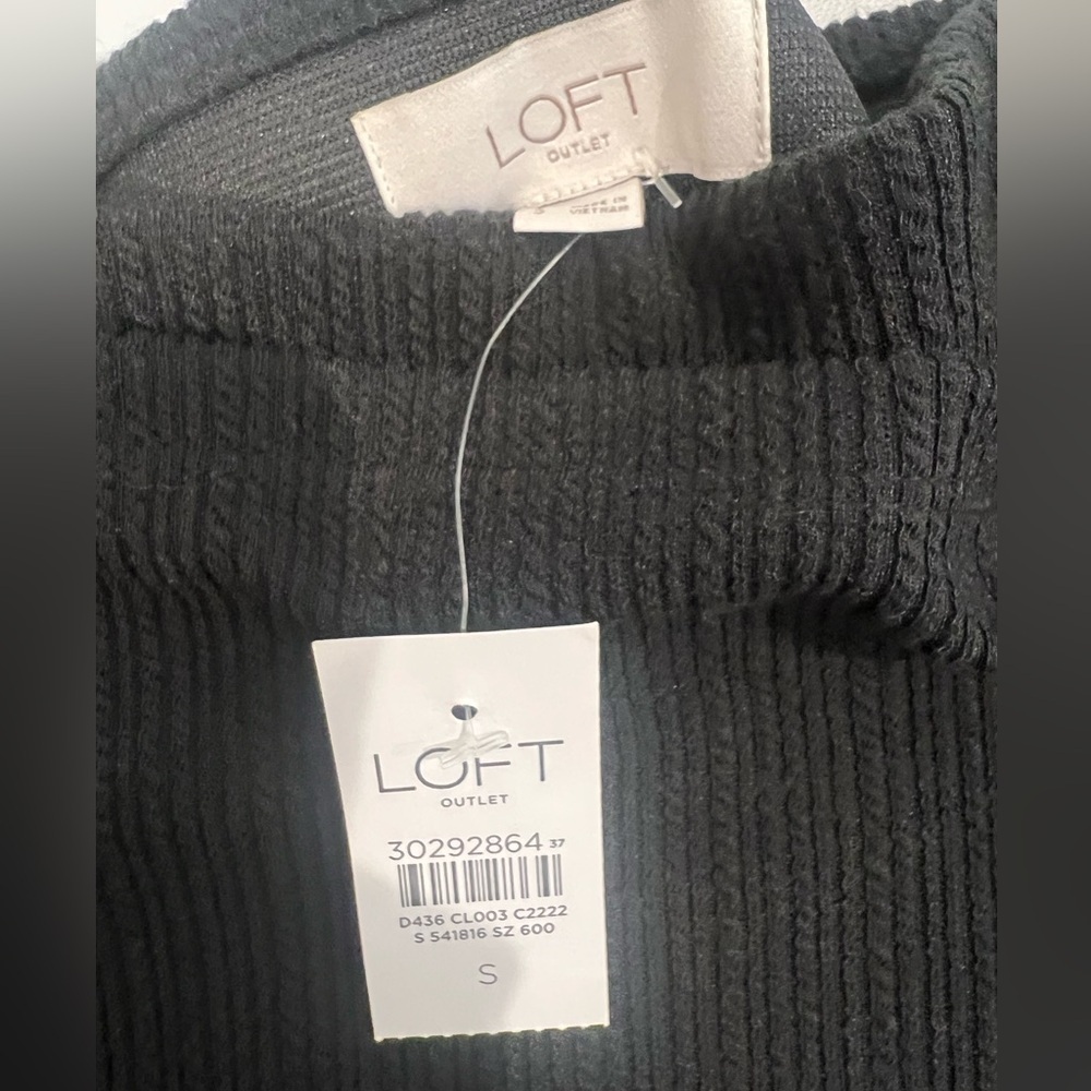 LOFT Outlet Wrap Side Tie Black Skirt NWT size small - Picture 5 of 5